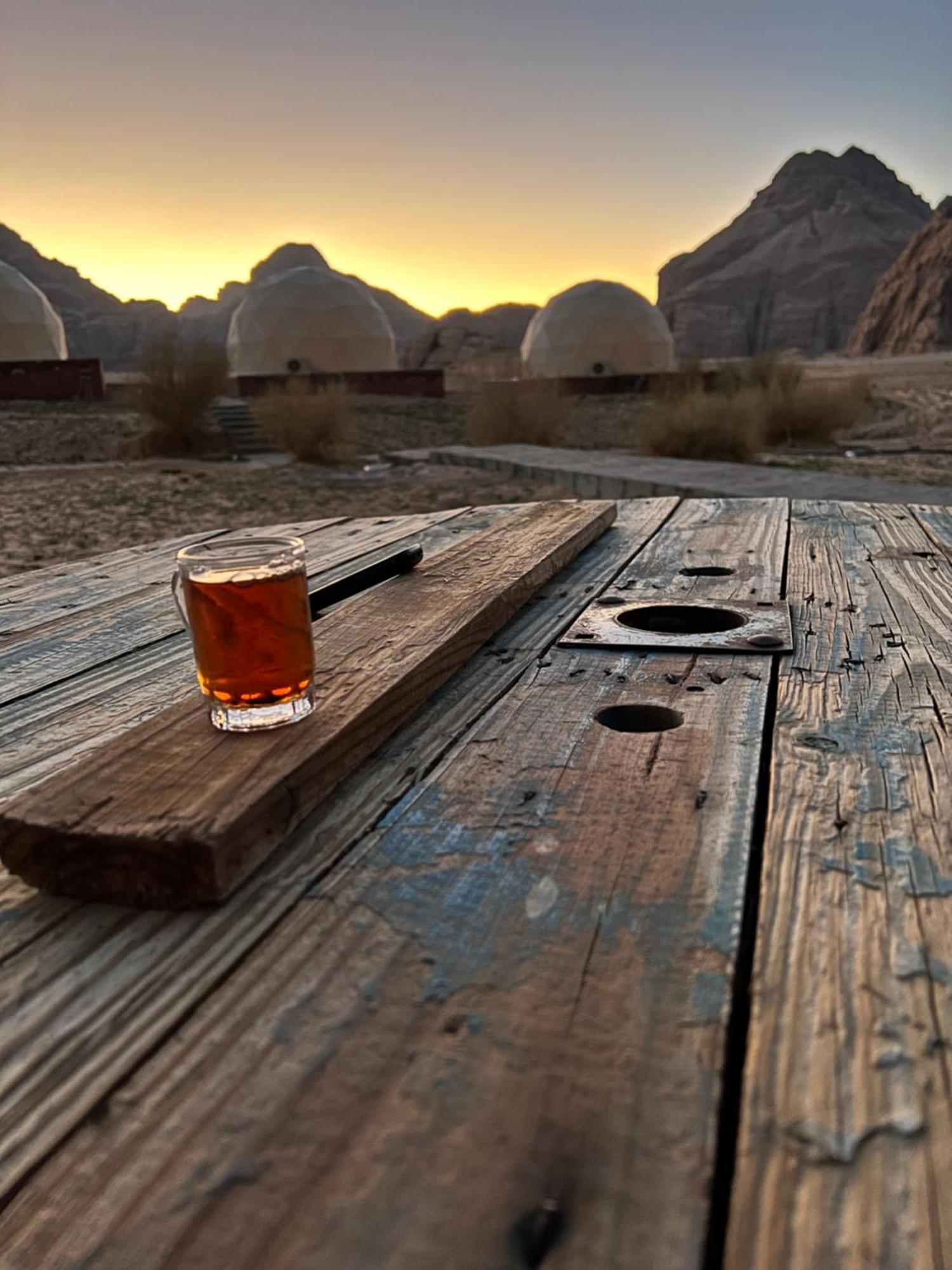 Scarlet Luxury Camp Wadi Rum Extérieur photo