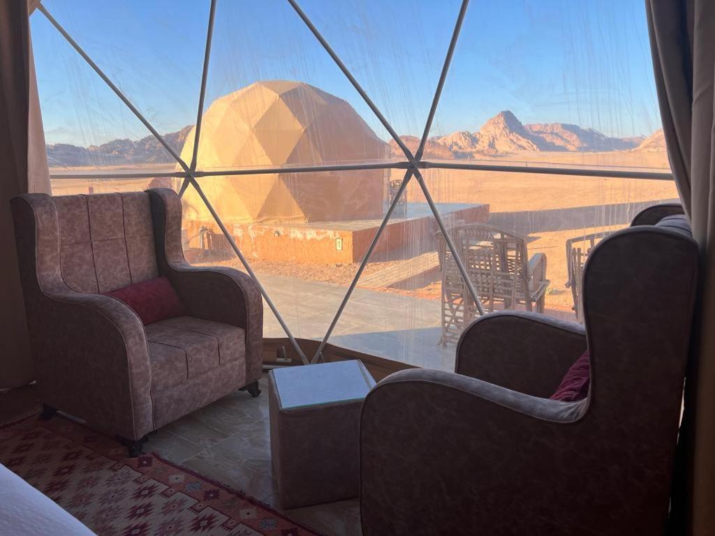Scarlet Luxury Camp Wadi Rum Extérieur photo