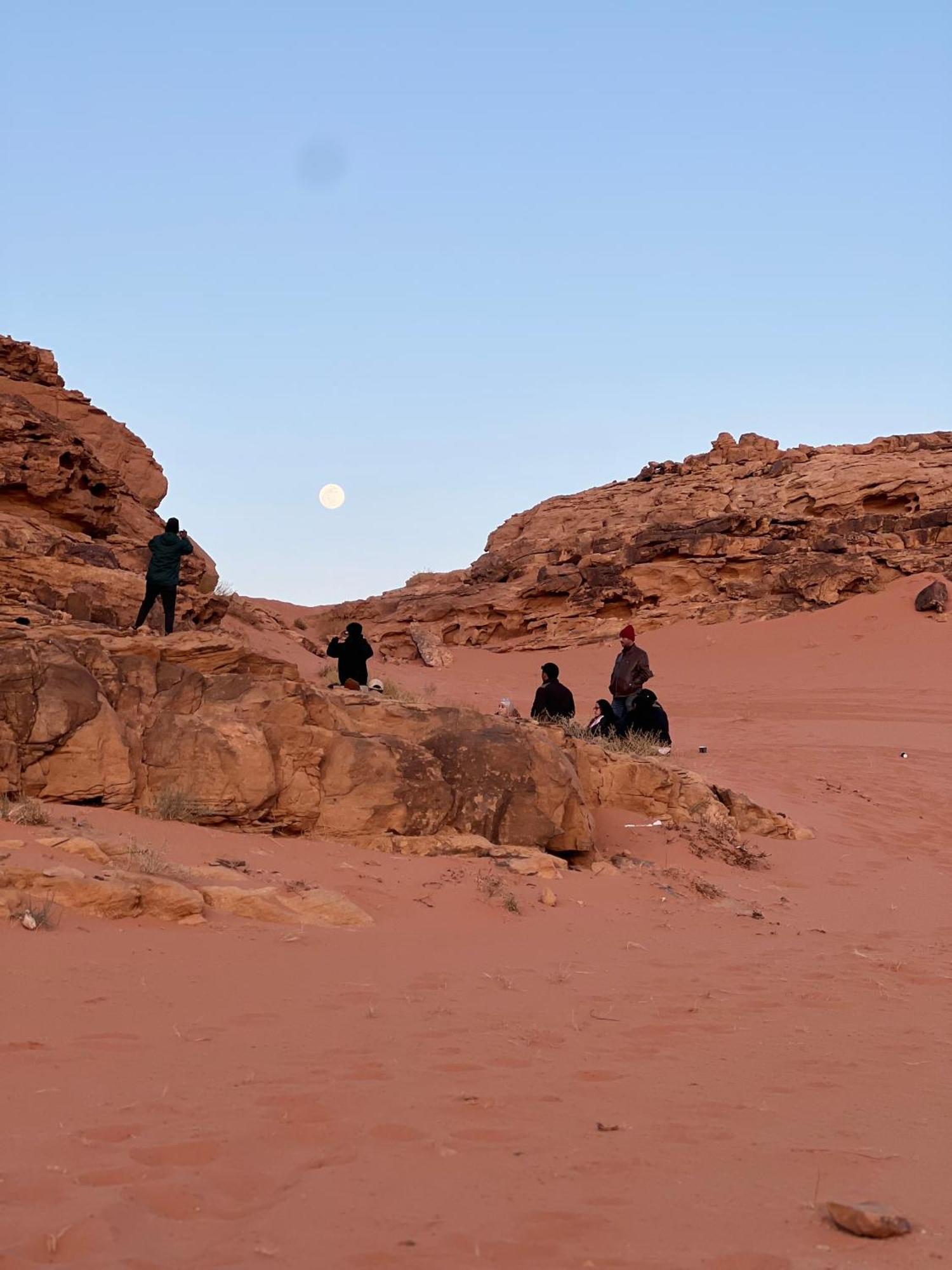 Scarlet Luxury Camp Wadi Rum Extérieur photo