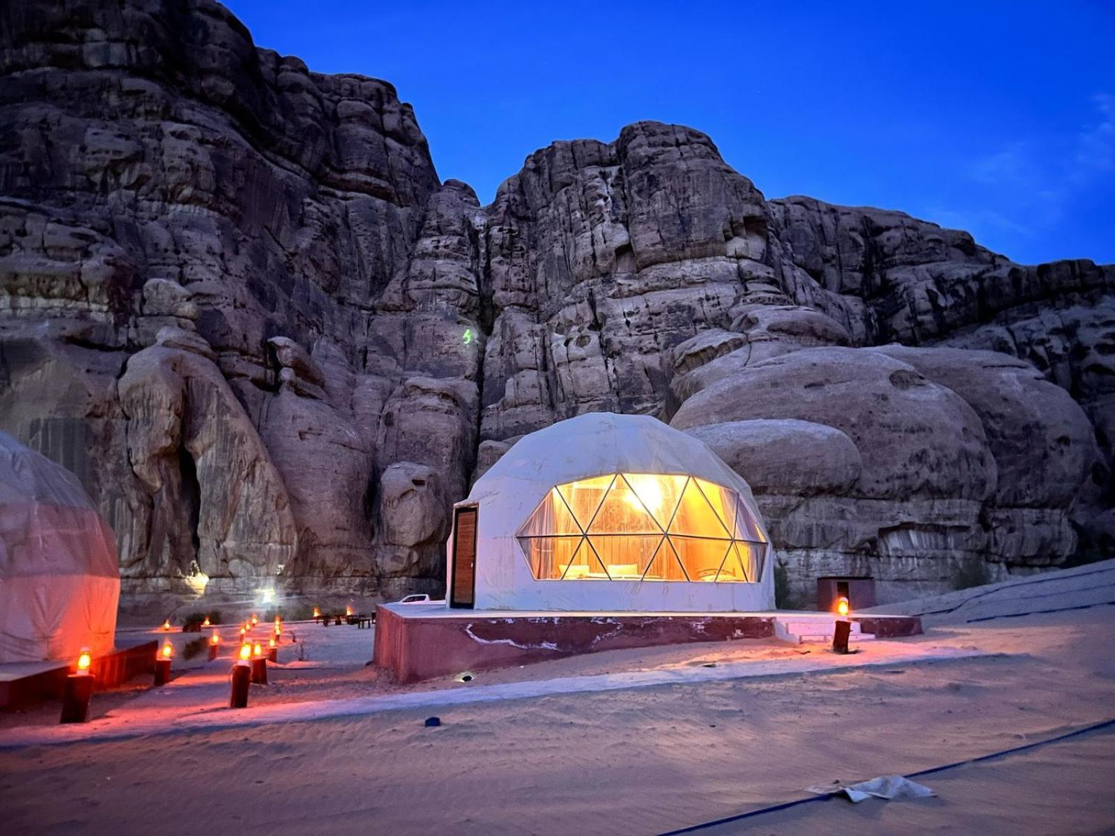 Scarlet Luxury Camp Wadi Rum Extérieur photo